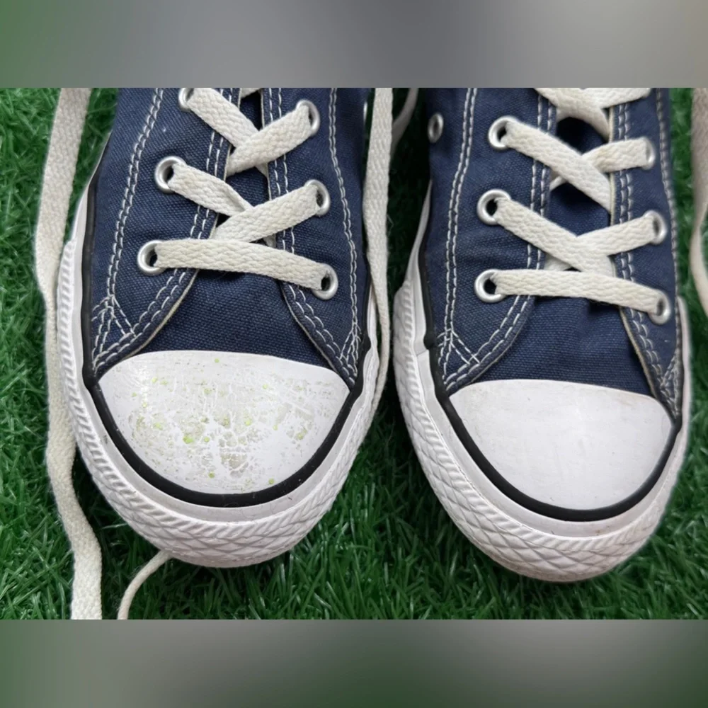 Converse Kids Blue Sneakers Size 3‎